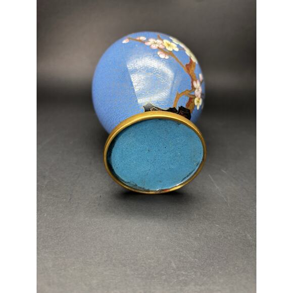 Vintage Chinese 8 1/4" BLUE CLOISONNE VASE Enamel Brass Cherry Blossom w/Bird - Picture 9 of 16